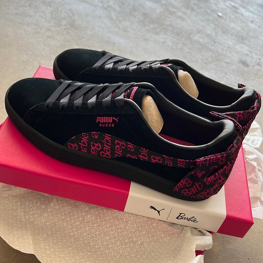 NWT - Puma x Barbie 50th Anniversary Suede - Black & Pink - Size 9 Women’s